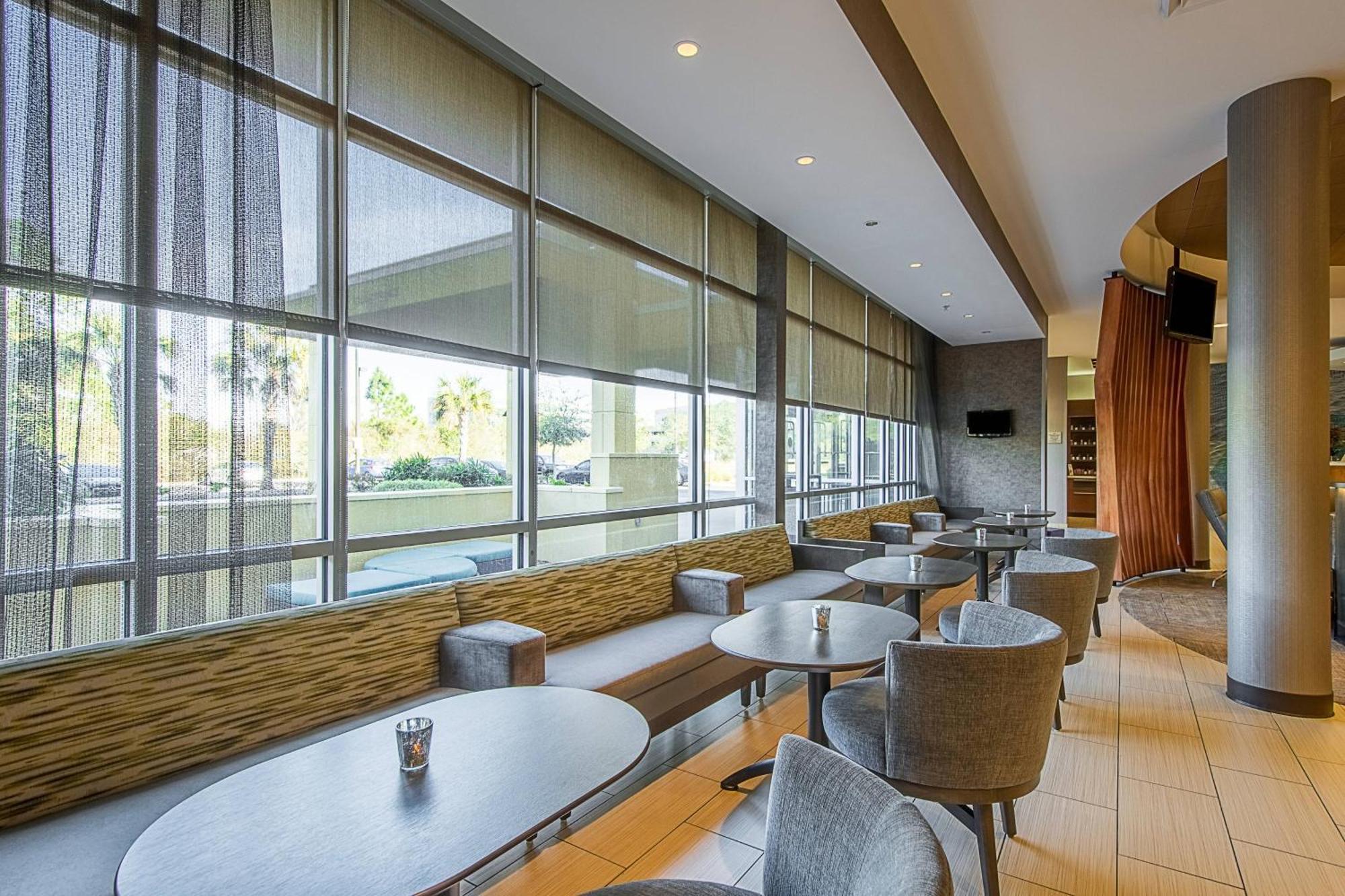 Springhill Suites Tampa North/Tampa Palms Exterior photo