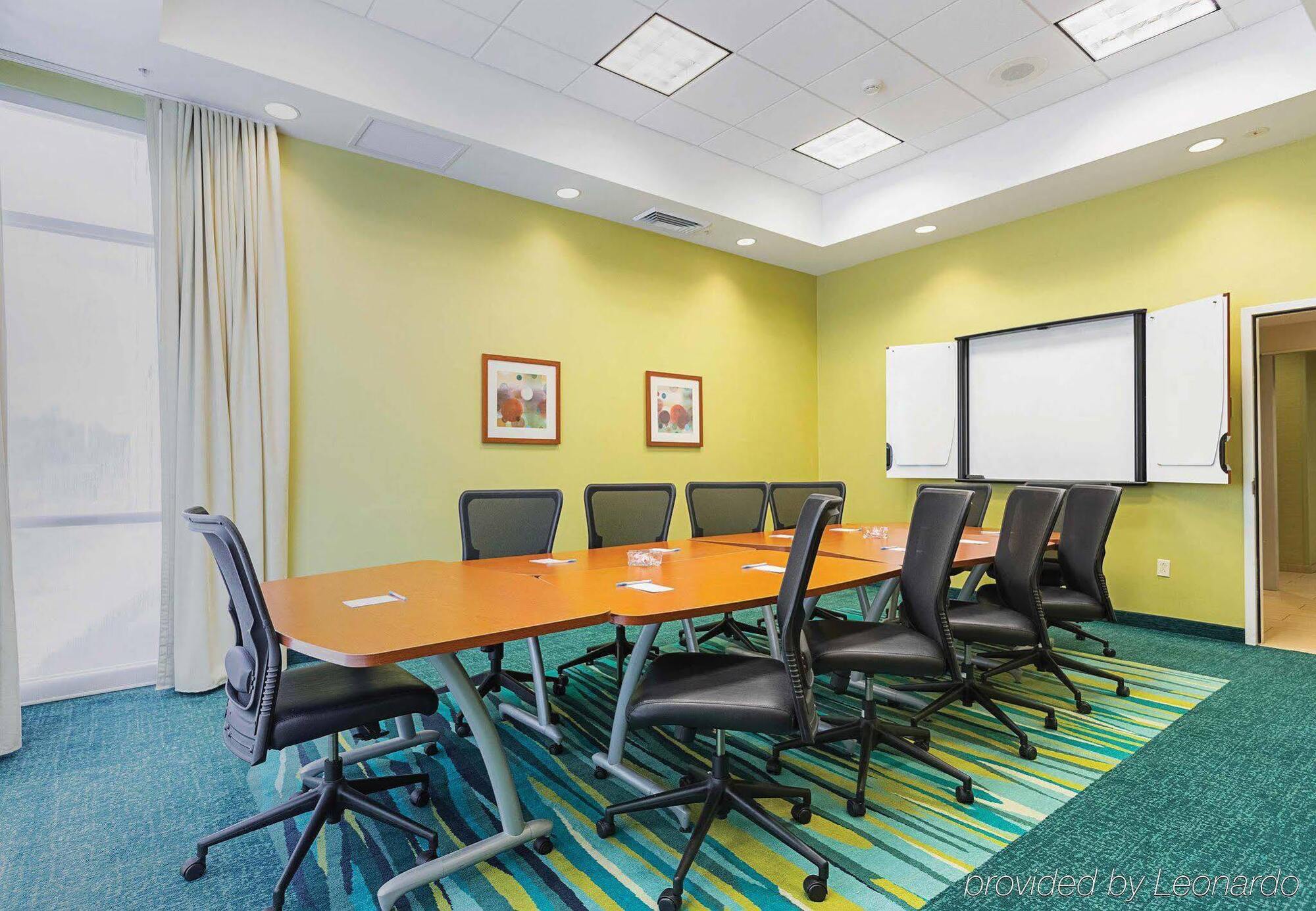 Springhill Suites Tampa North/Tampa Palms Exterior photo