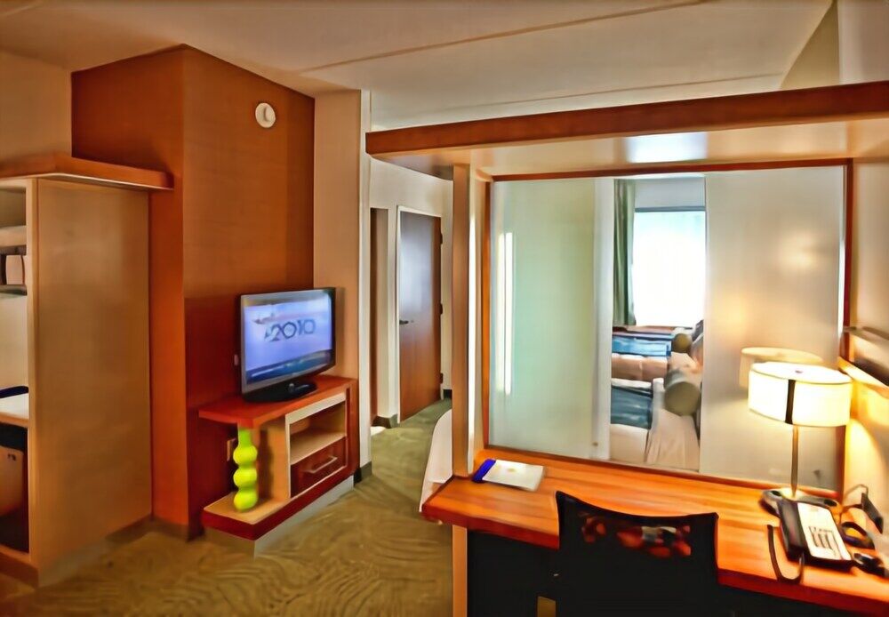 Springhill Suites Tampa North/Tampa Palms Exterior photo